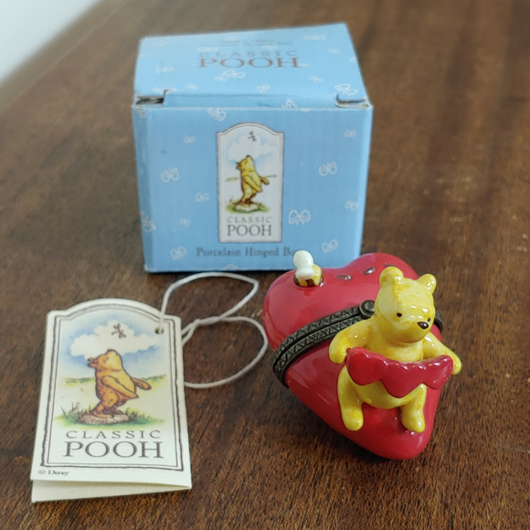Disney Other - NWT Pooh’s Heart Hinged Box Honey Bee Collectable